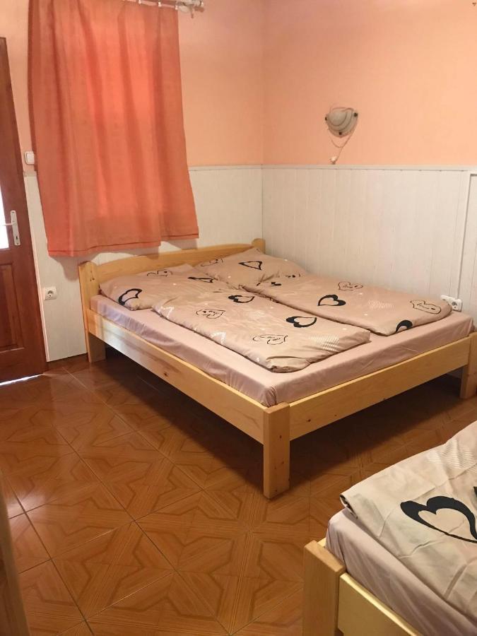 Tahiti Apartman Apartment Hajduszoboszlo Luaran gambar