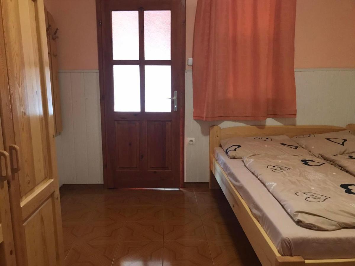 Tahiti Apartman Apartment Hajduszoboszlo Luaran gambar