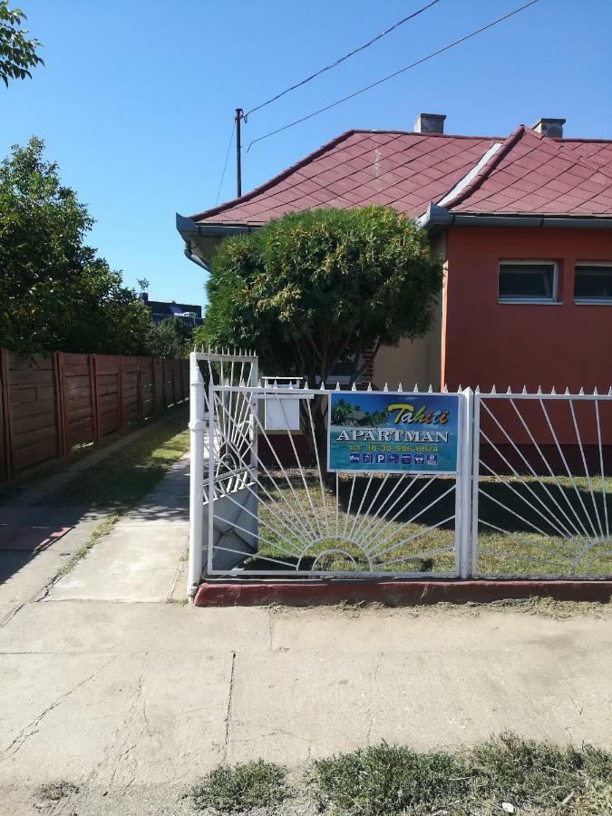 Tahiti Apartman Apartment Hajduszoboszlo Luaran gambar